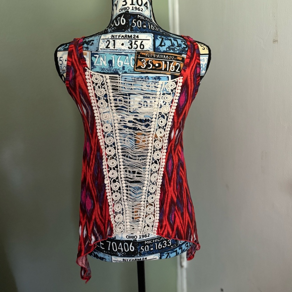 Women's Red and Pink Patterned Tank Top